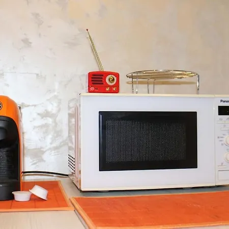 Adiacente Fermata Metro A